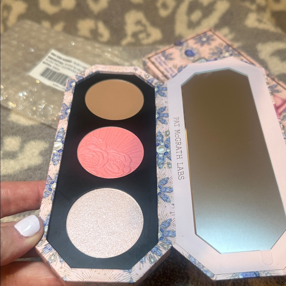 Pat McGrath Divine Blush & Bronze & Glow Trio Fleurever Nude Face Palette 🎨 New - Picture 12 of 17